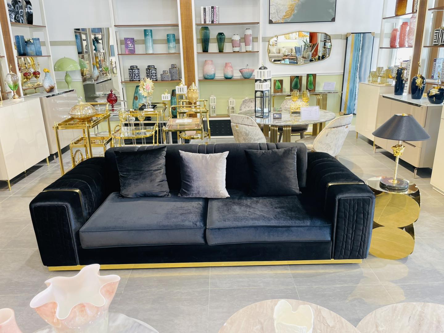 مكملات الأثاث